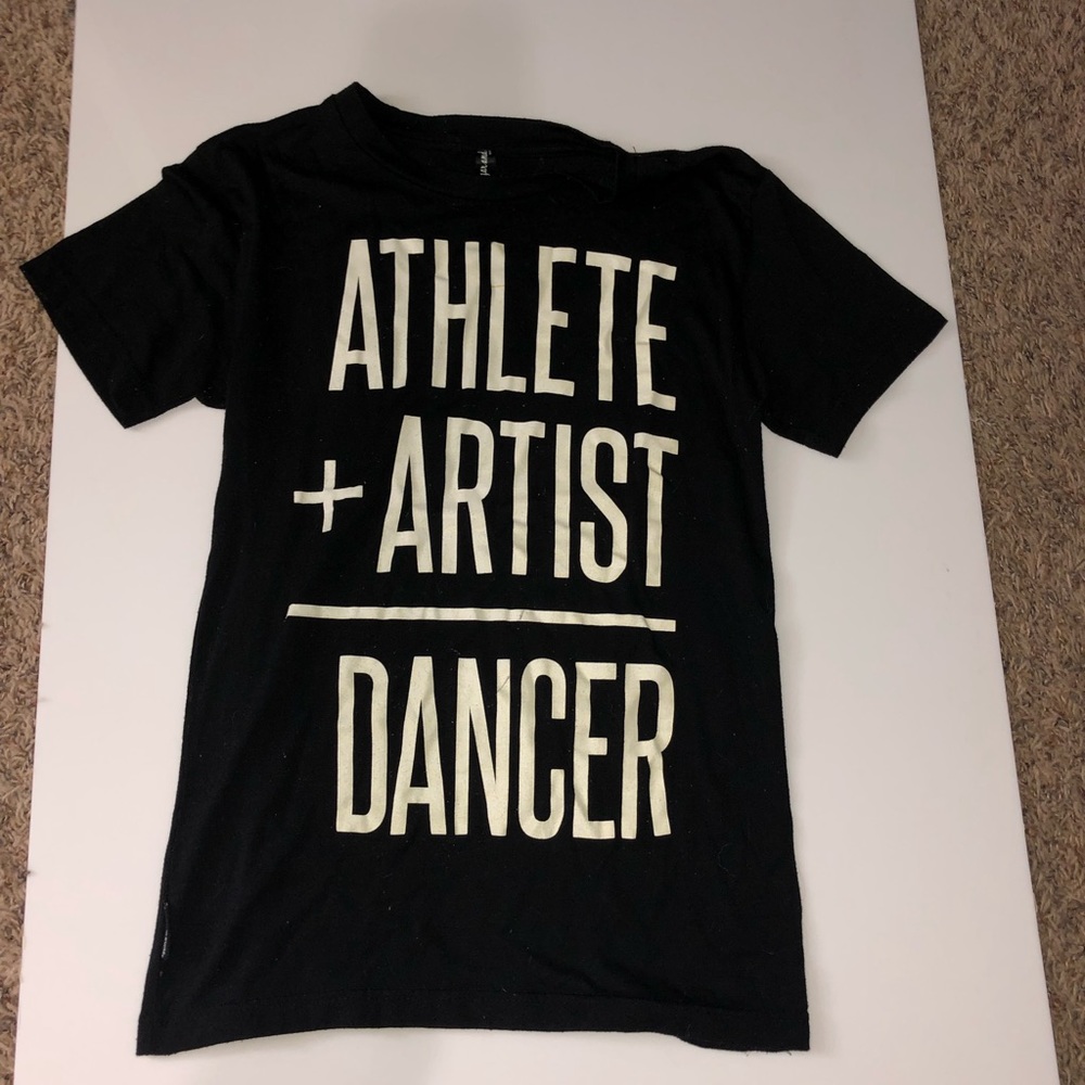 Dancer tee